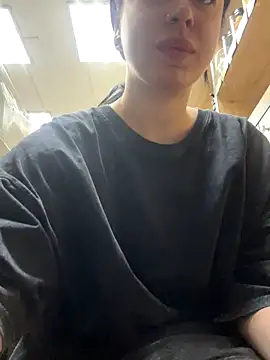 AlishaOfThorns webcam