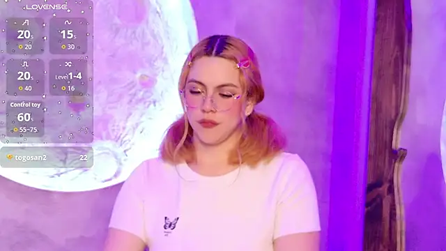 sussiestrawberry webcam