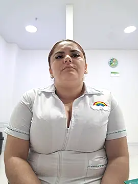 girl_redhead_bigtits webcam