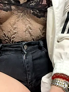 Queen-of-Love from StripChat is Freechat