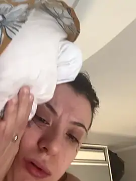 bunnythetailor webcam