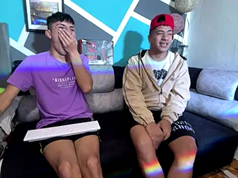 alex_stivenn (Ask my age) - french kiss 😈