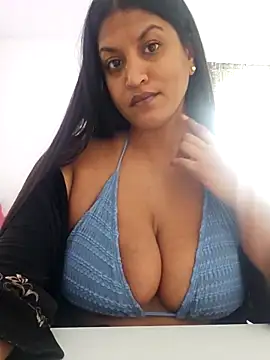 Busty_AriaX