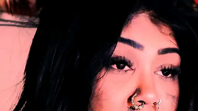 indian_dreamgirl webcam