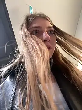 Sunny___Bunny webcam