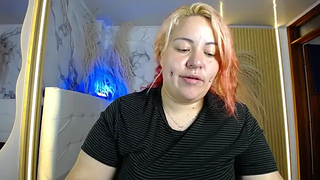 Bruja__Scarlata