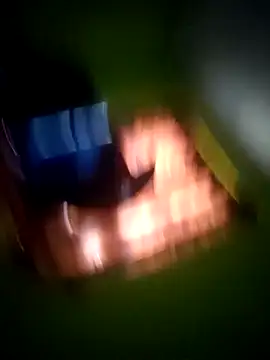 KellyPerlaxxx webcam