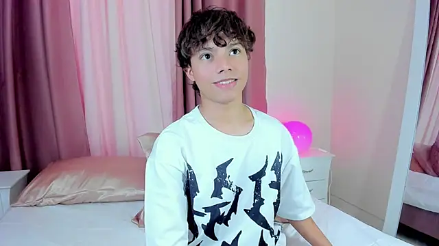 Honeymoon_sariel webcam