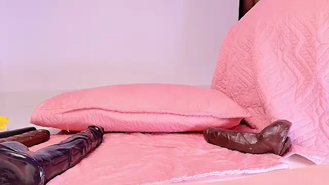 sharlott_miller webcam