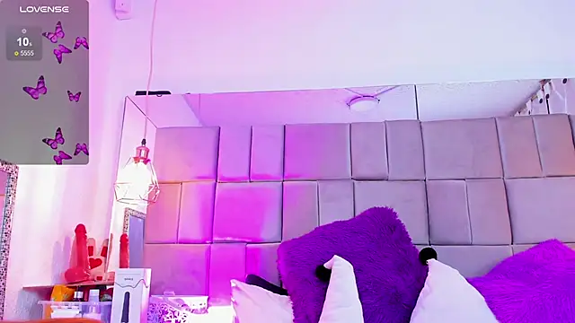 antoneella_jones webcam