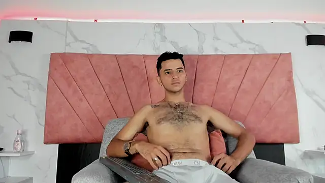 HellAndDante_ webcam