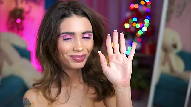 theayana (F teen) - Oil my body