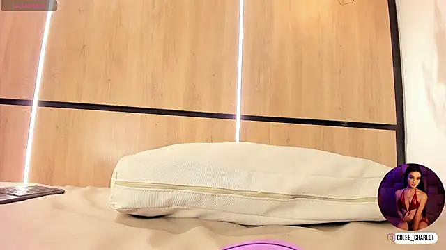 charlotte_colee webcam