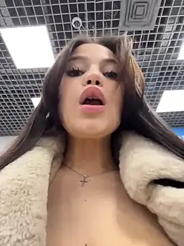 Chloe__Moon from StripChat is Freechat