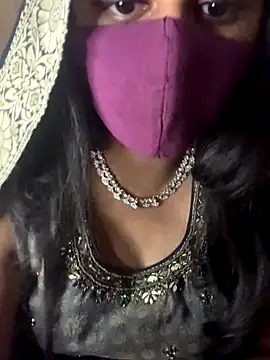 heartqueen05 - HeartQueen05's free webcam - UK Sex Cams