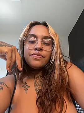 lolafairytail webcam