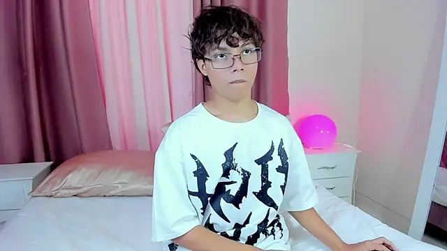 Honeymoon_sariel webcam