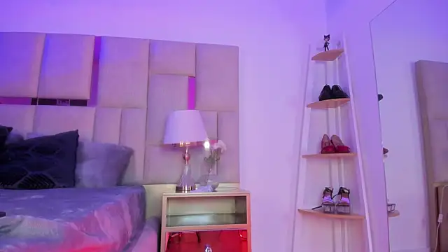 Violett_Sinclair webcam