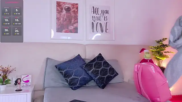 Heraa_Piett webcam stripchat model stream image