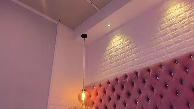 amber_sparkle webcam