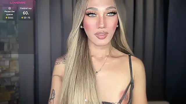 Hotsugarmollyxx webcam