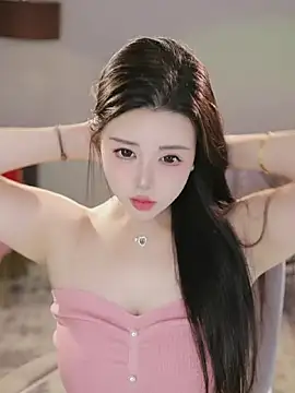 qiaoqiao__ - Qiaoqiao__'s free webcam - UK Sex Cams