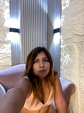 lyra04 - Lyra04's free webcam