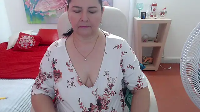 leonela_69