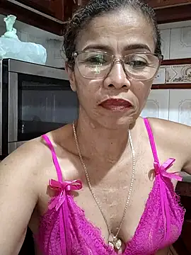 Webcam Model (Merybeks)  is live.Free join now!