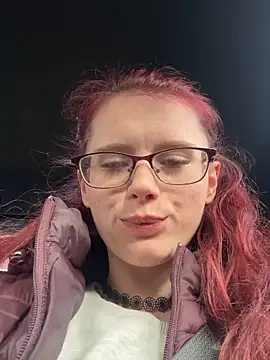 raen001 (F young) - Fuck my dildo so fast and hard door open