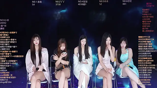 美女EYgirl222在线直播