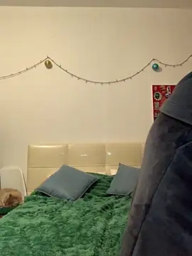 miramiss - MiraMiss's free webcam - UK Sex Cams