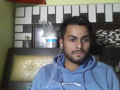 stubborndesiboy - Stubborndesiboy's free webcam - UK Sex Cams