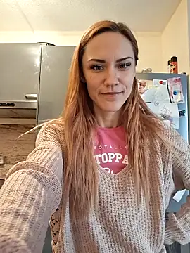 Webcam Model (SlimBellaa)  is live.Free join now!