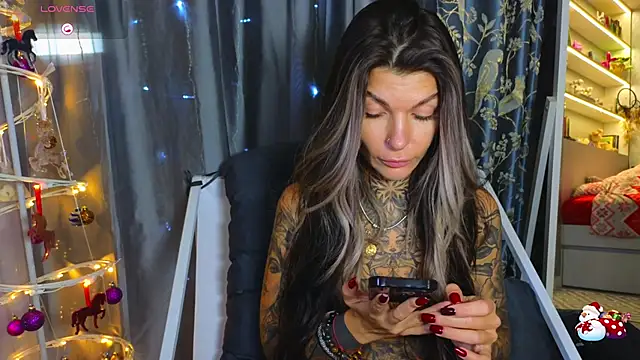 tattooedBabyy webcam