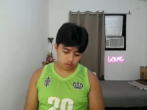 Hugecock2hundle_intown