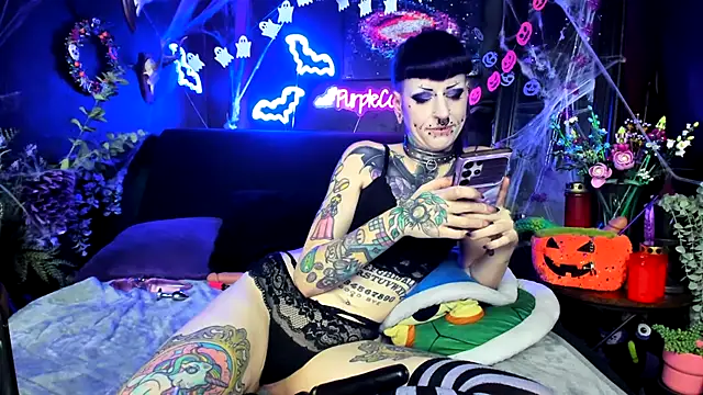 Purple_Coffin666 webcam