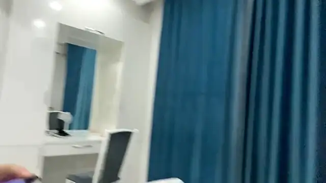 SupremeDividend webcam