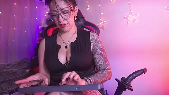 Madison_Mayer webcam