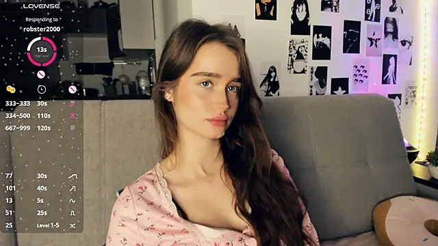 lovelyalivia (F teen) - Take off my bra <3