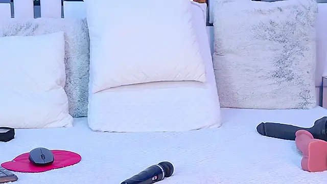 veronicasttar - VeronicaSttar's free webcam