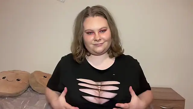 BriannaFlirty webcam