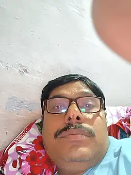 srmotrs (Ask my age) - Test the precum