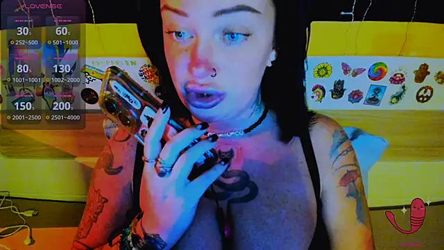 EllieOz webcam