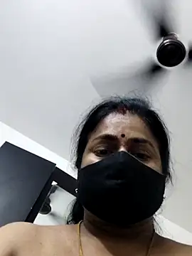 Tamilrojanew webcam