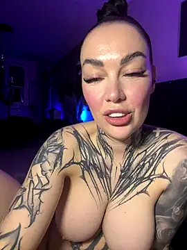 DirtyDahlia webcam