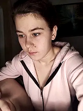 Webcam Model (ToryTayler)  is live.Free join now!