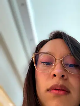 liulee - Liulee's free webcam