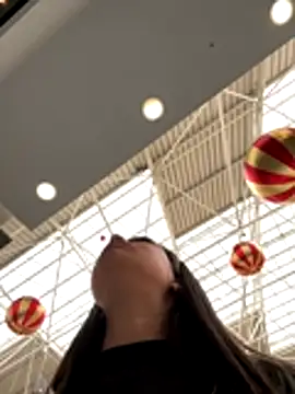 alyshanon18 (F young) - TOUCH CLIT IN THE MALL🥵