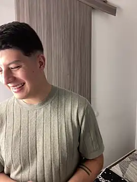 Goldenknight33 webcam